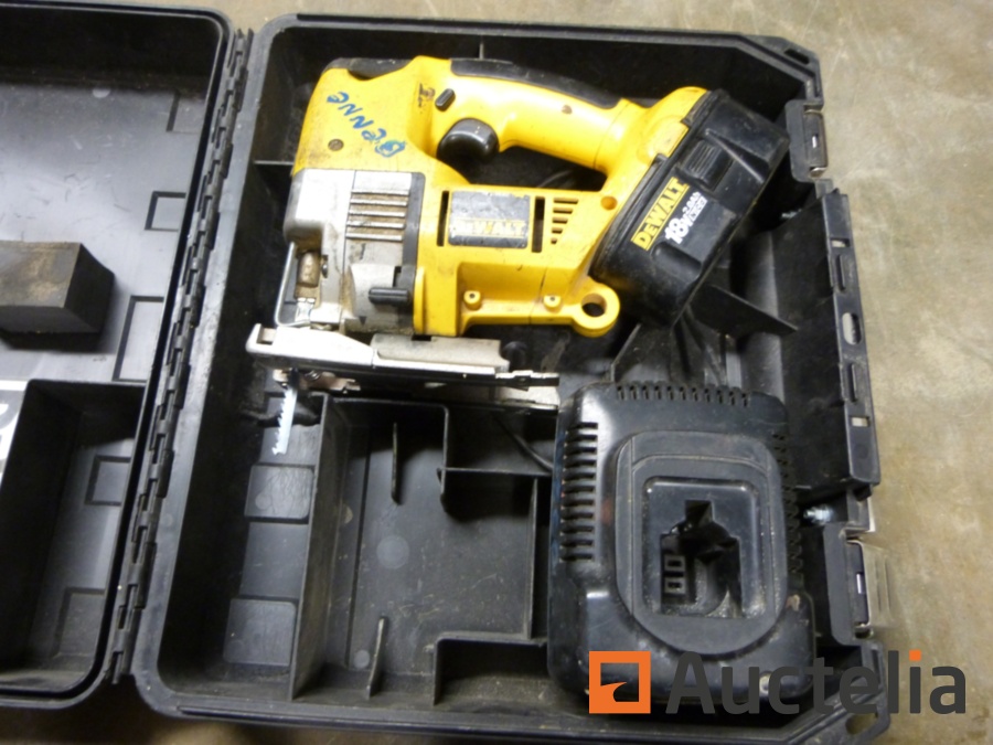 Dewalt 18v jigsaw dw933 sale