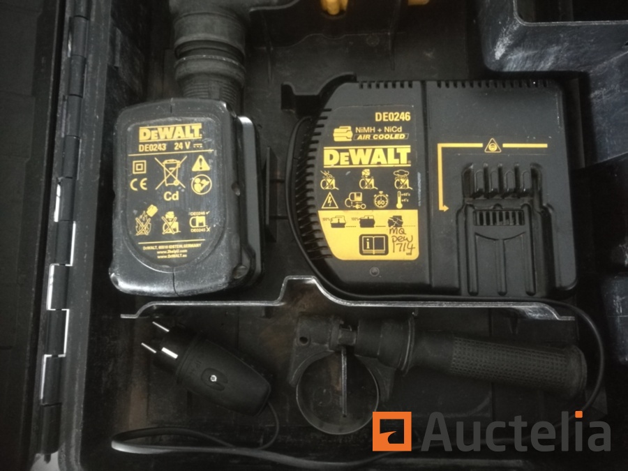 Dewalt dc223 24v hot sale