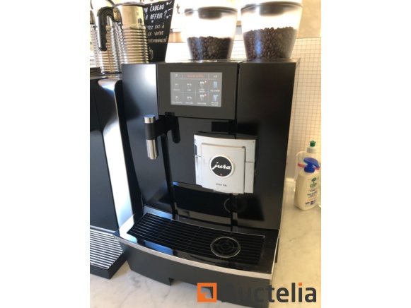 Jura GIGA X8 Professional Coffee Machine