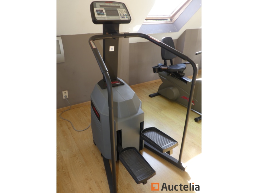 Life fitness 9500hr online stepper