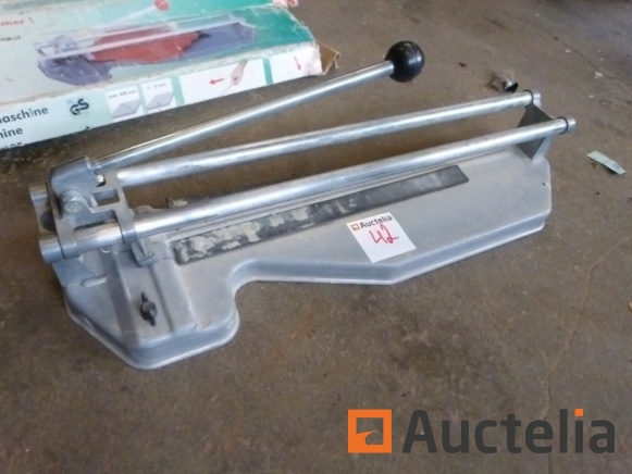 Second hand shop tile cutter