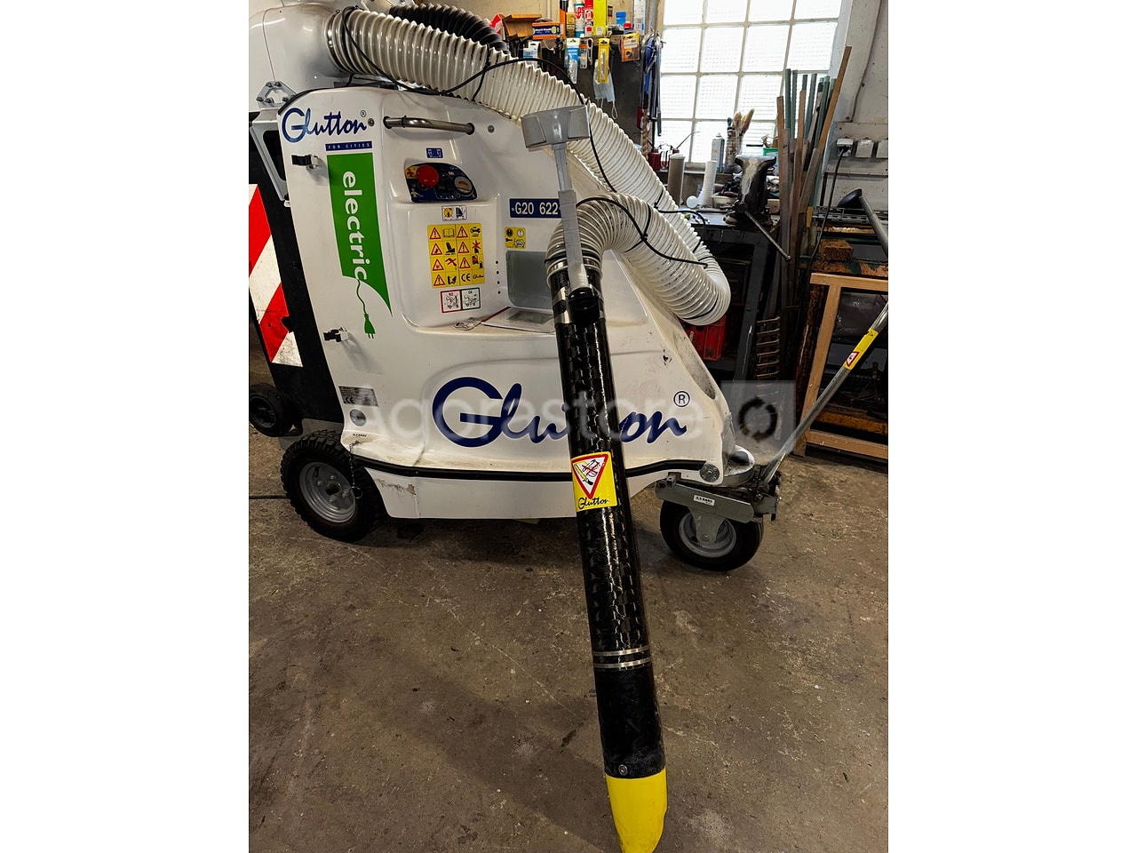 Equipement de voirie - Glutton - 2411 Electric d'occasion aux enchères ...