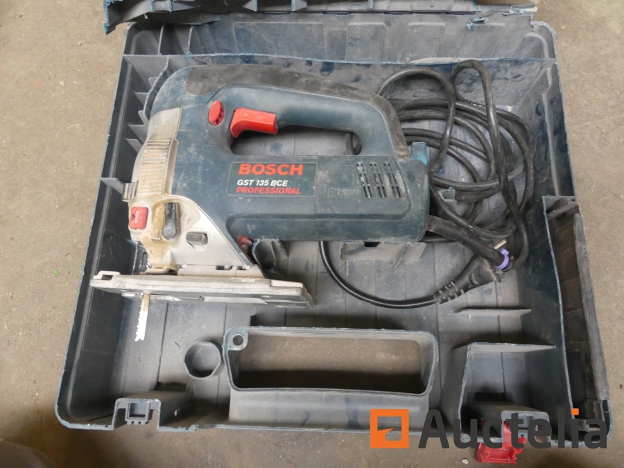 Scie sauteuse BOSCH GST 135 BCE 720W 135mm