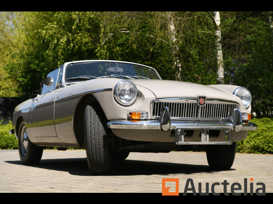 Voiture ancienne MG B Roadster 1973 - Voiture ancêtre 